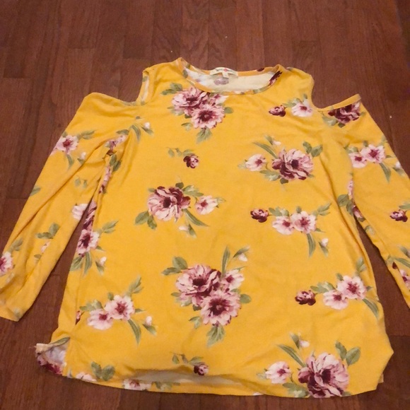 Spring Off shoulder top - Picture 1 of 1